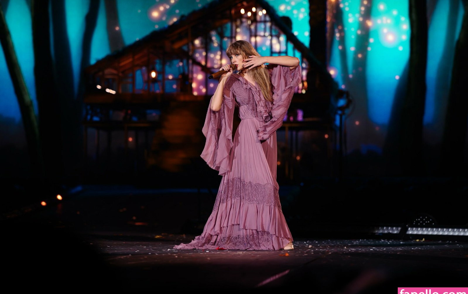 taylor-swift gallery photo #5638