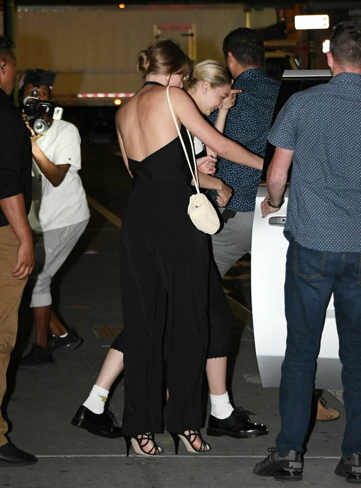 taylor-swift gallery photo #5664