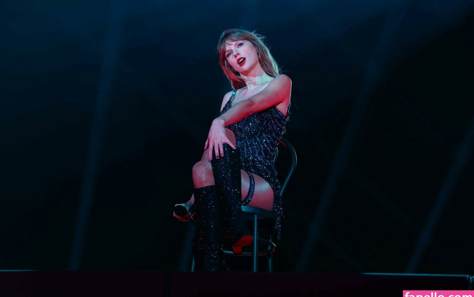 taylor-swift gallery photo #5669