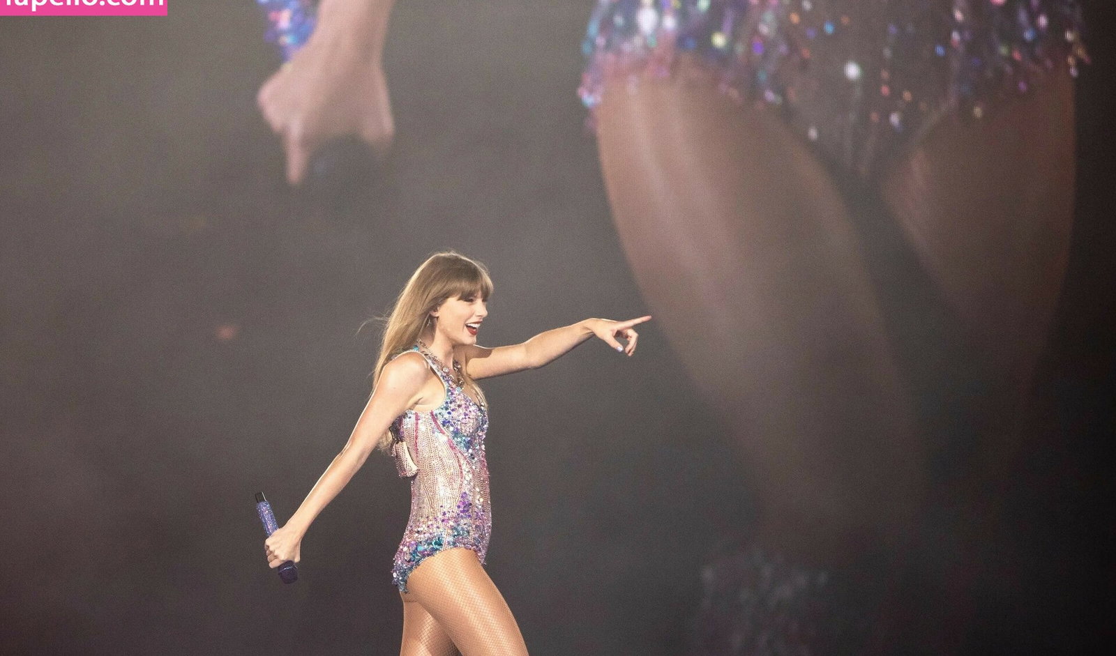 taylor-swift gallery photo #5681