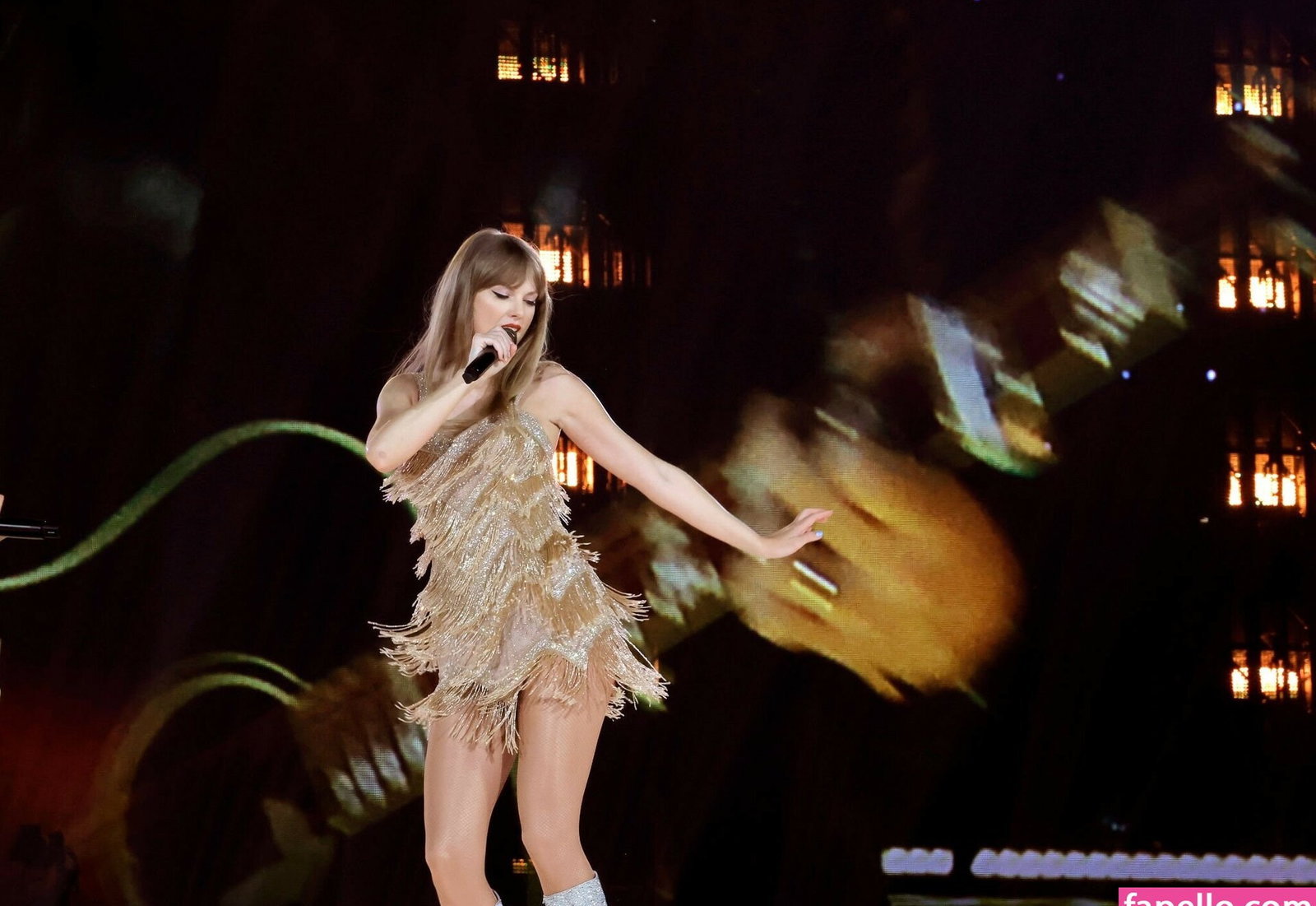 taylor-swift gallery photo #6393