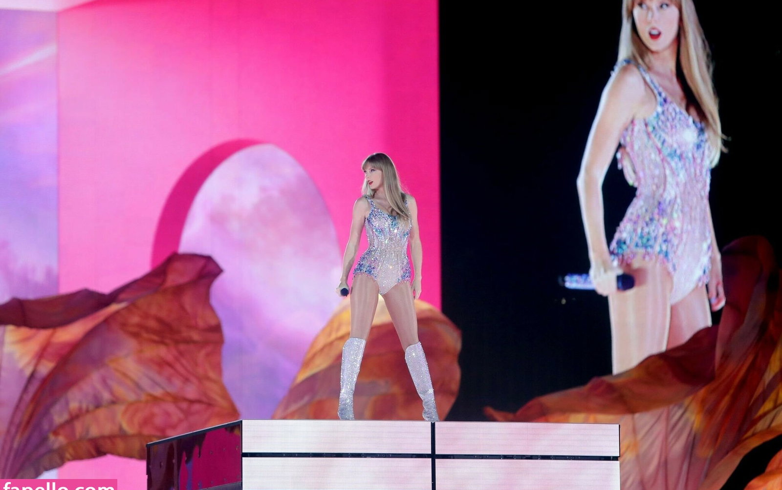 taylor-swift gallery photo #6407