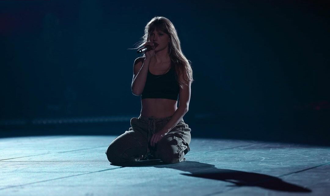 taylor-swift gallery photo #6411