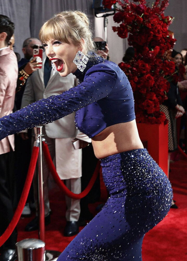 taylor-swift gallery photo #6417