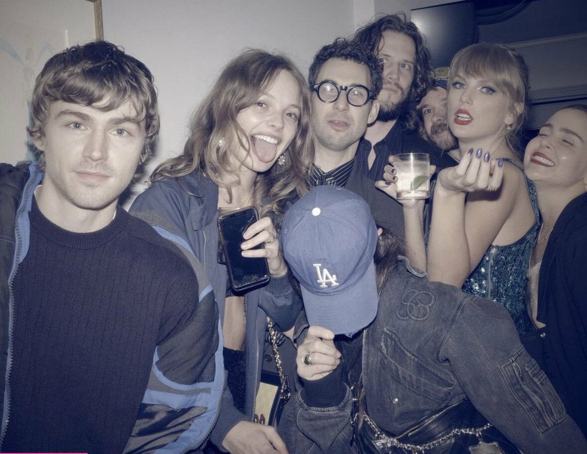 taylor-swift gallery photo #6423