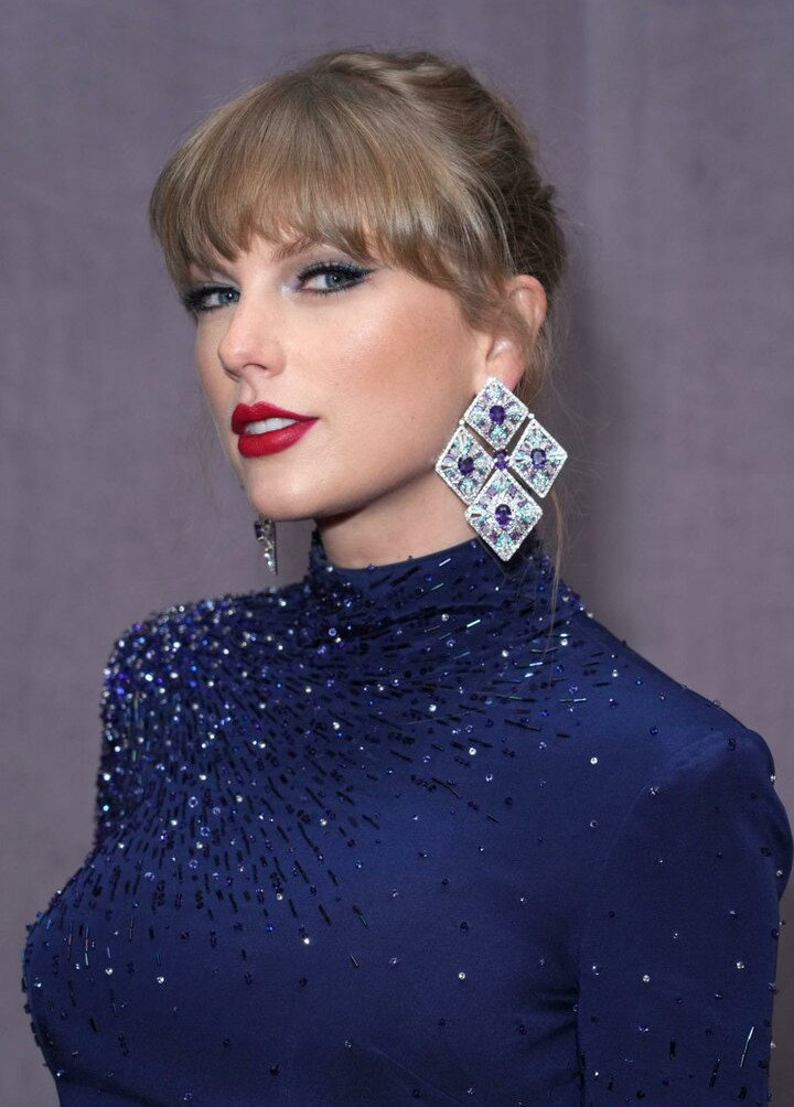 taylor-swift gallery photo #6428