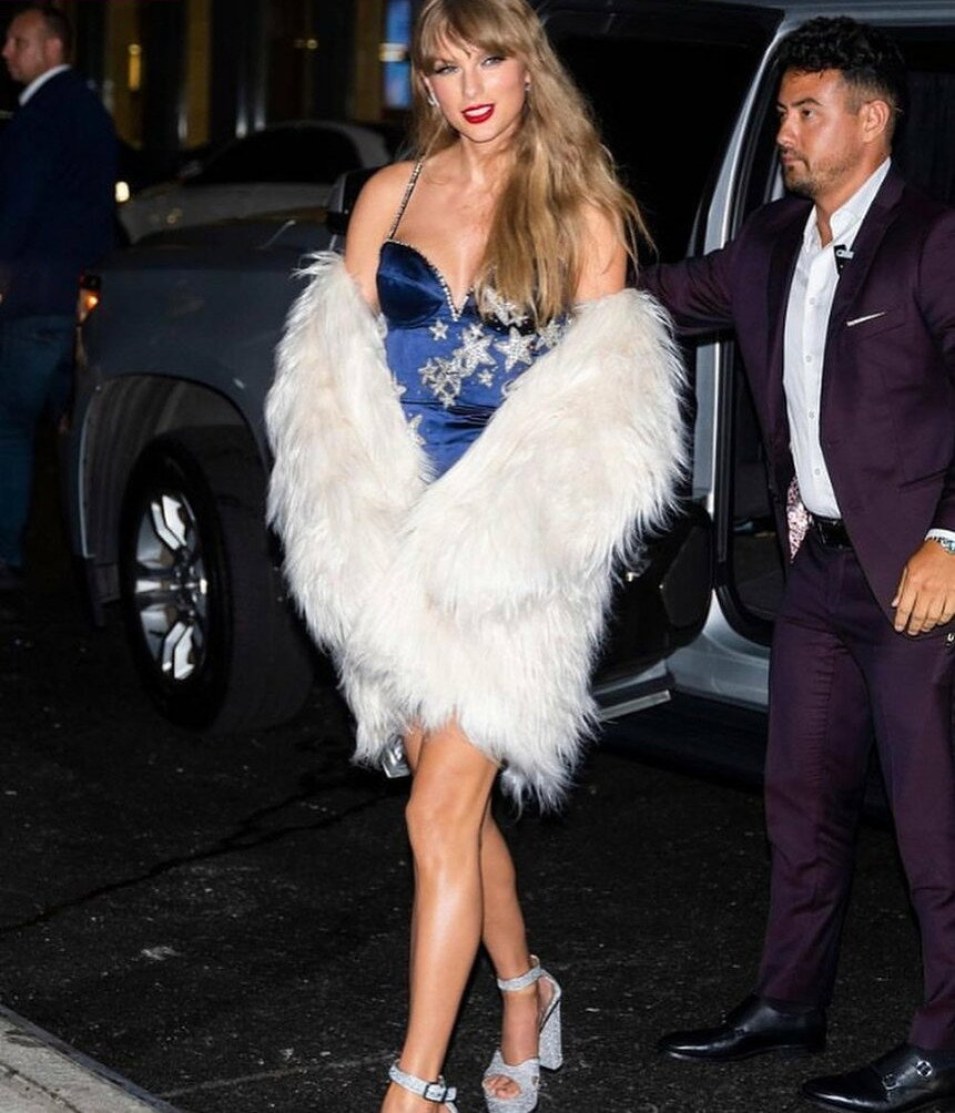 taylor-swift gallery photo #6818