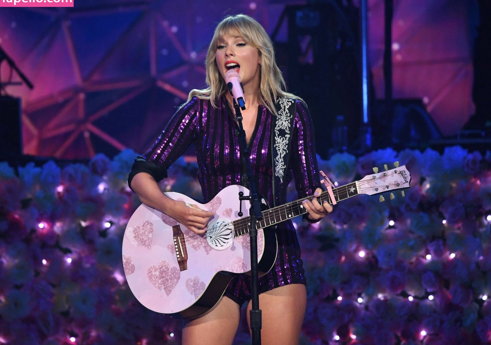 taylor-swift gallery photo #6899