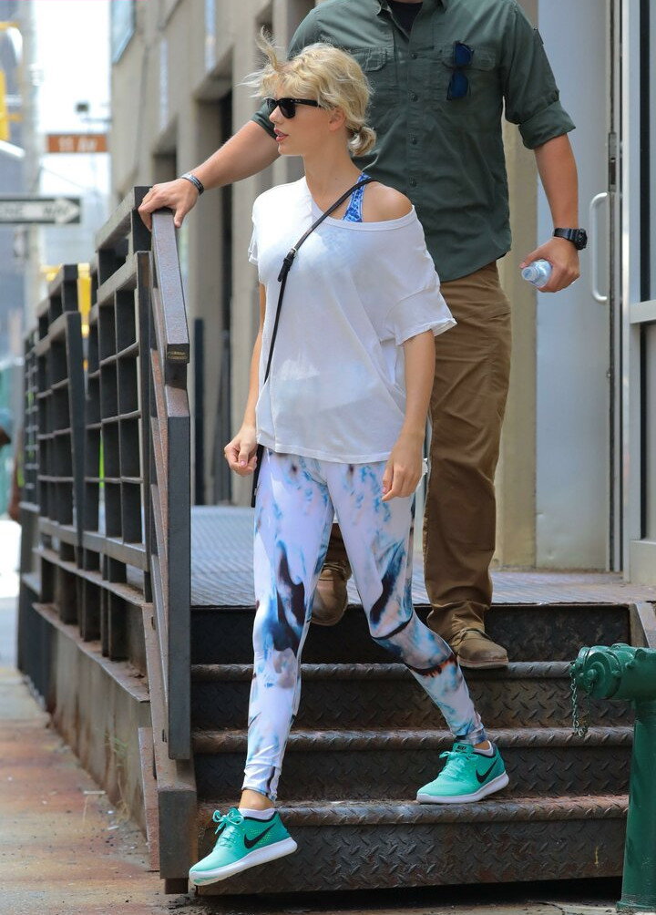 taylor-swift gallery photo #6973