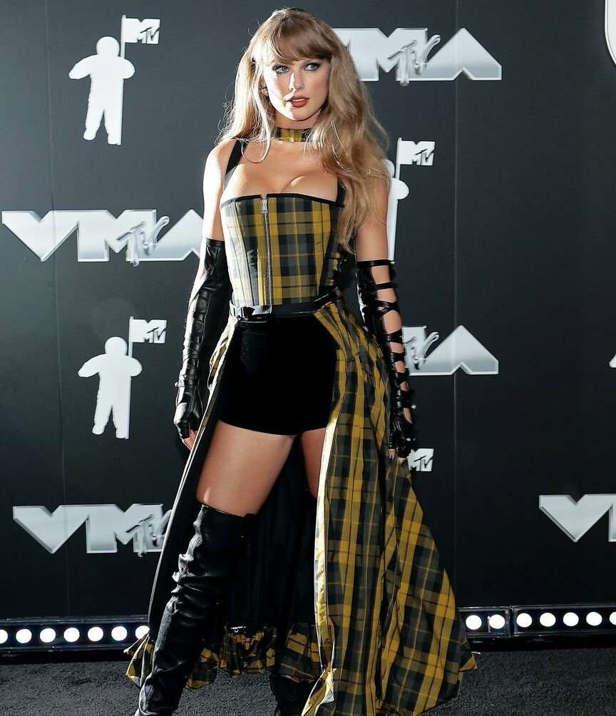 taylor-swift gallery photo #829