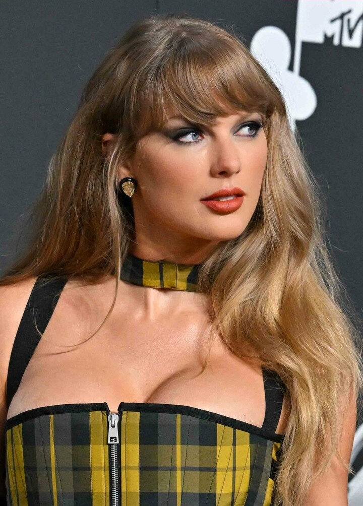 taylor-swift gallery photo #852