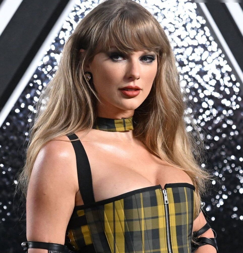 taylor-swift gallery photo #873