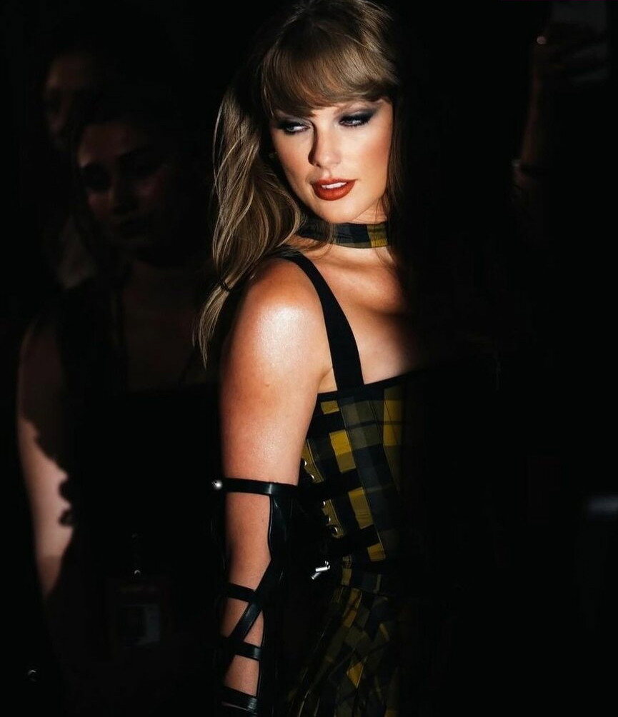 taylor-swift gallery photo #883