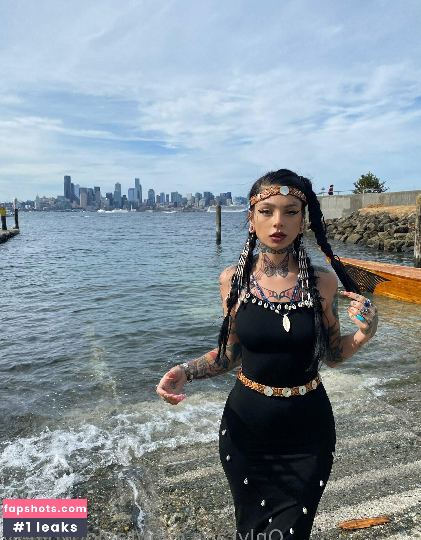 Taylor White gallery photo #138