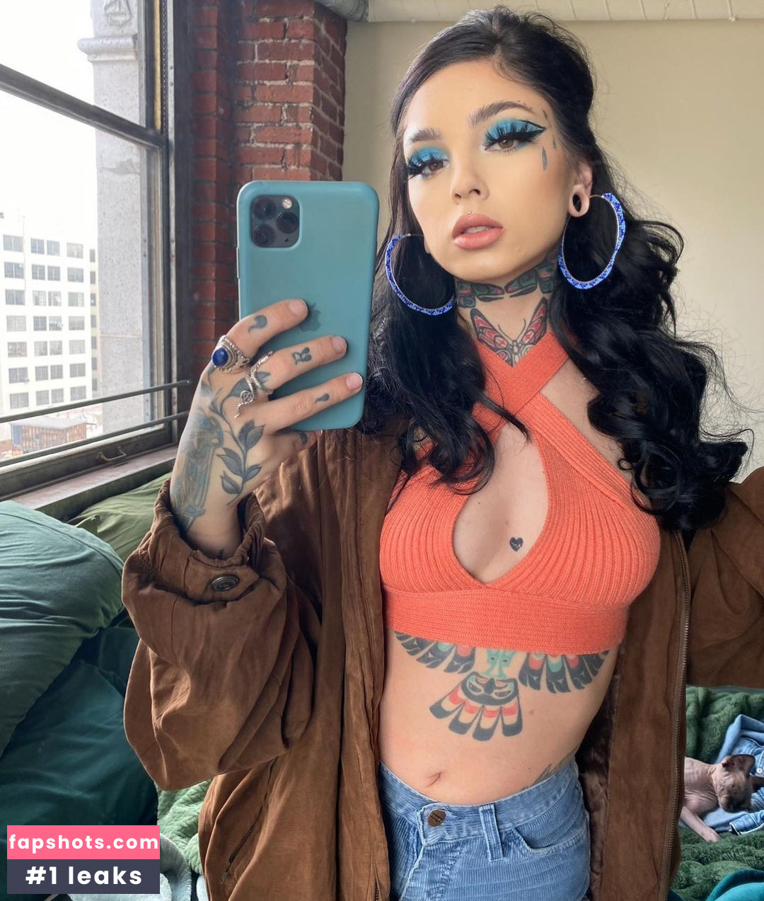 Taylor White gallery photo #258