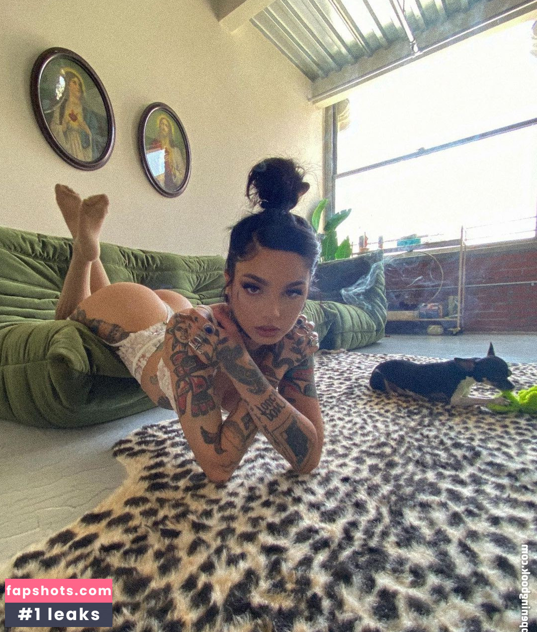 Taylor White gallery photo #272