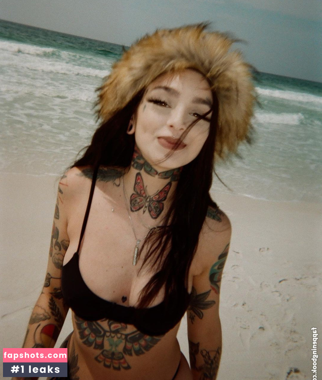 Taylor White gallery photo #293