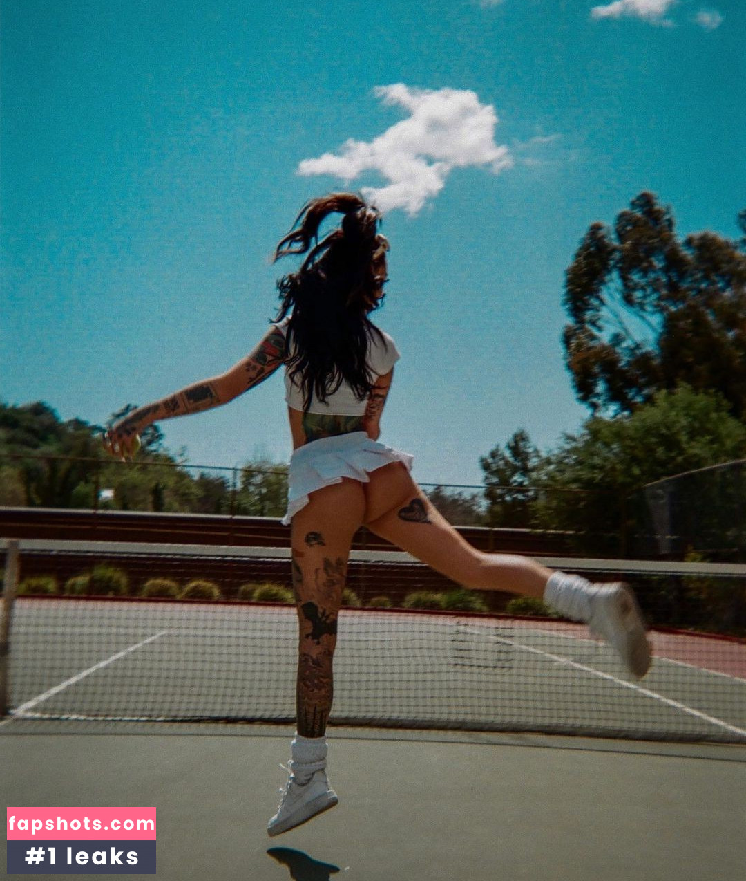 Taylor White gallery photo #296