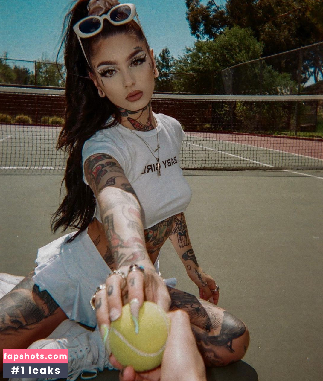 Taylor White gallery photo #298