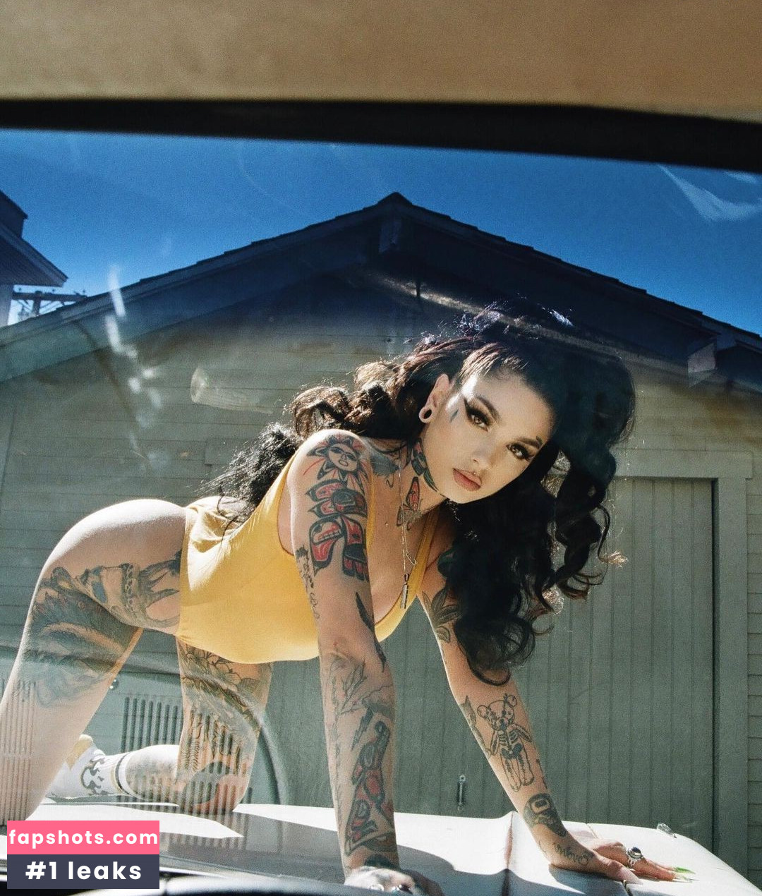 Taylor White gallery photo #305