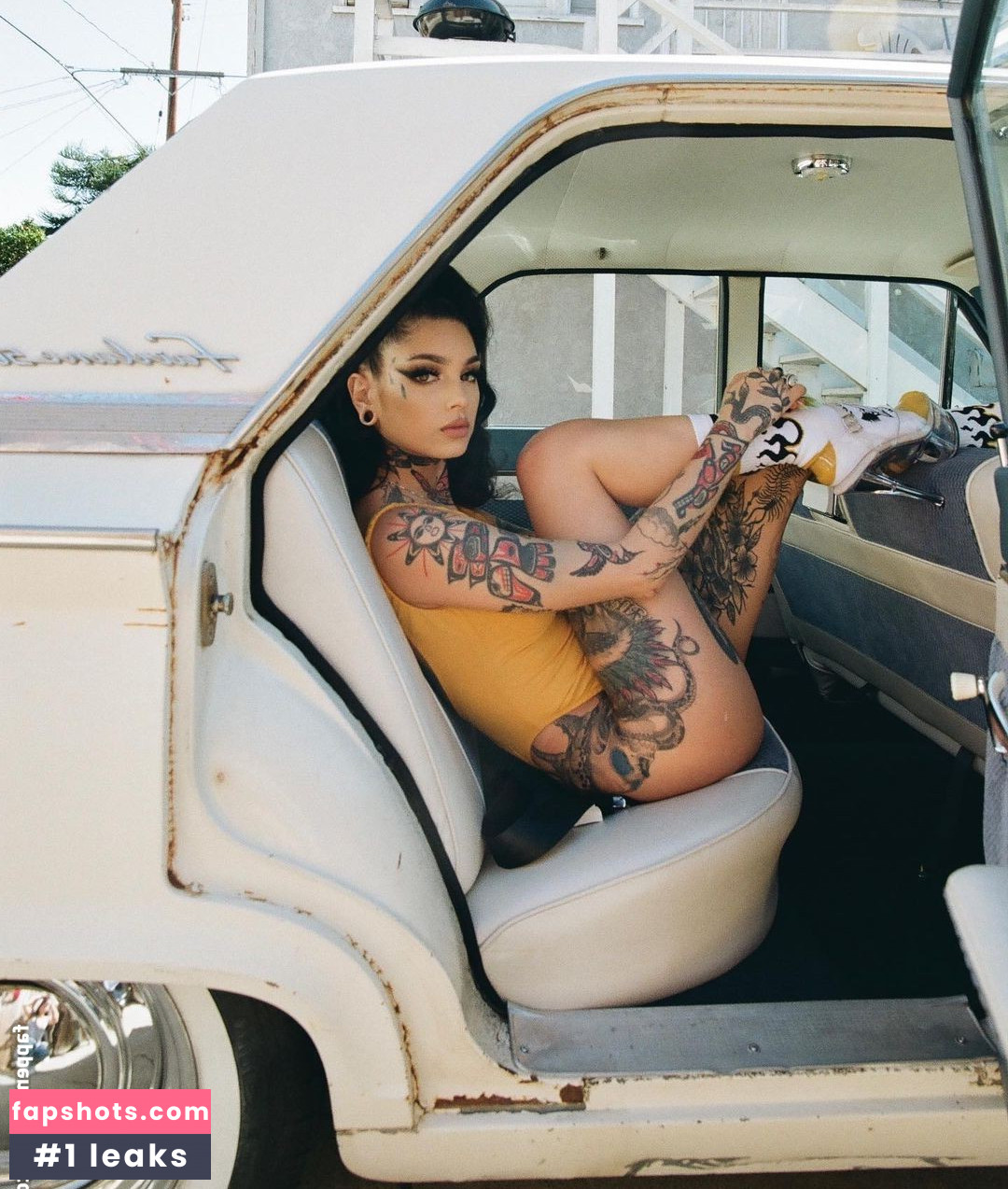 Taylor White gallery photo #306