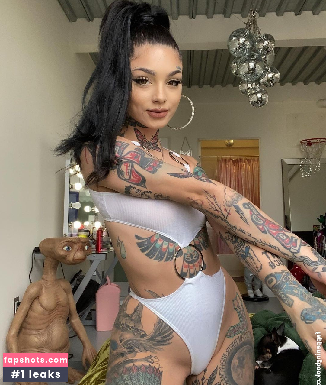 Taylor White gallery photo #342