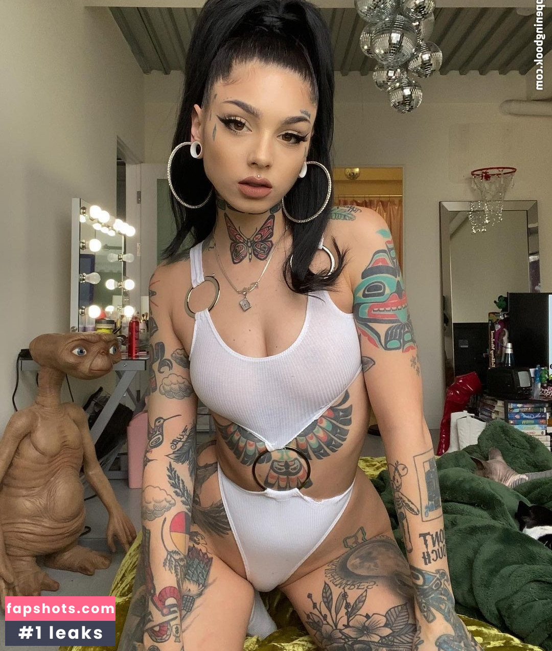 Taylor White gallery photo #346