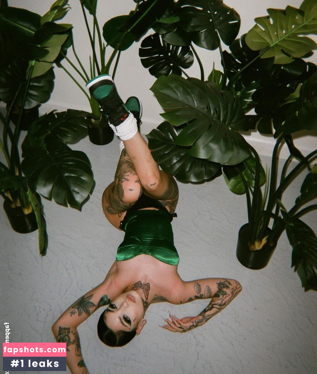 Taylor White gallery photo #349