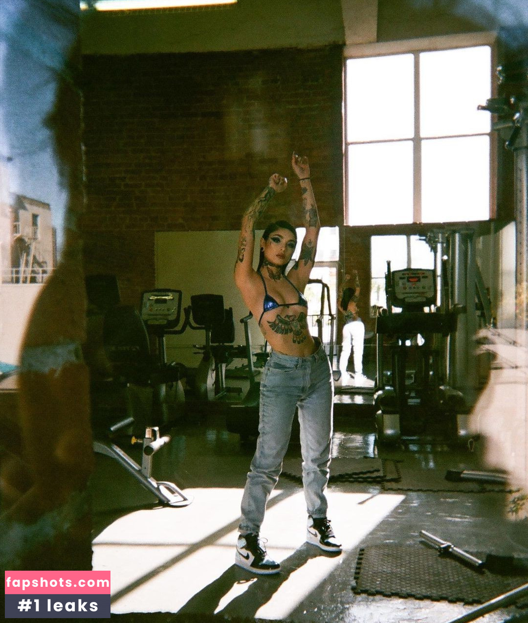 Taylor White gallery photo #368