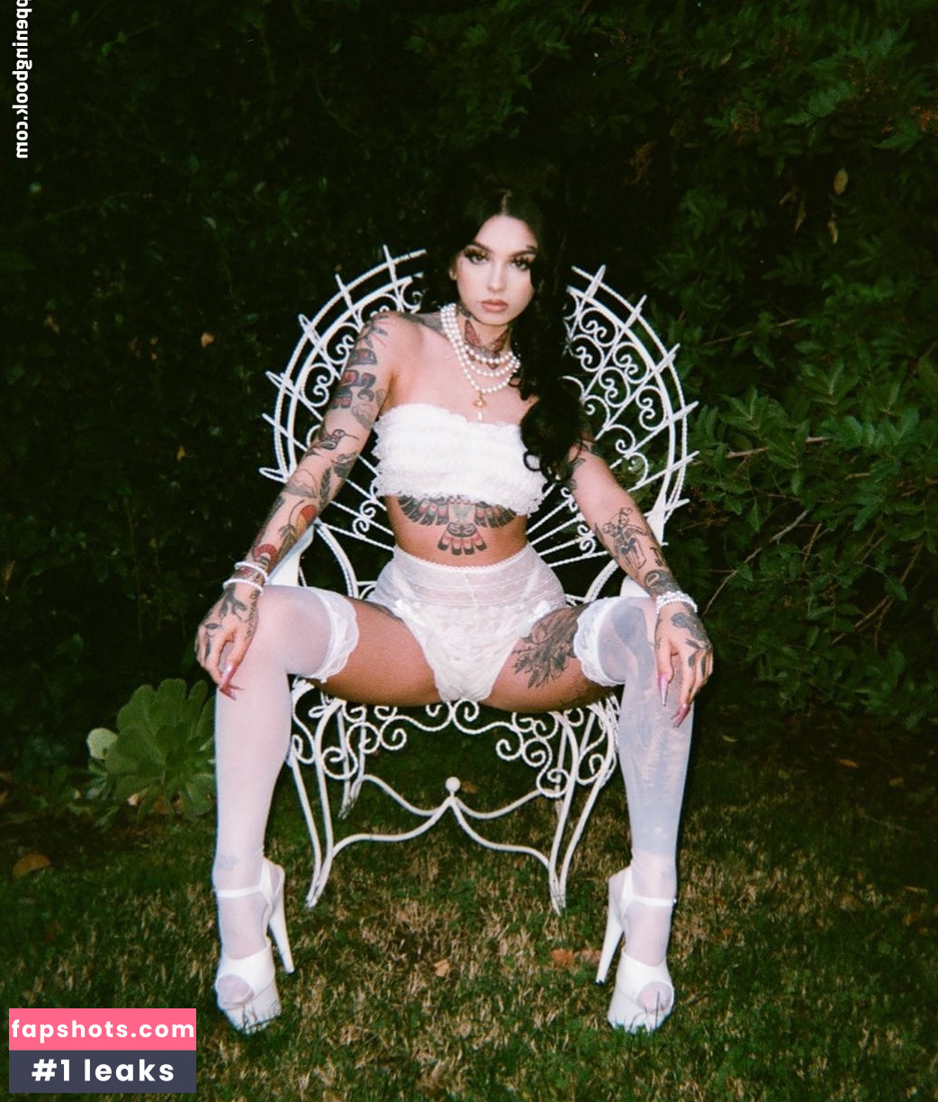 Taylor White gallery photo #369