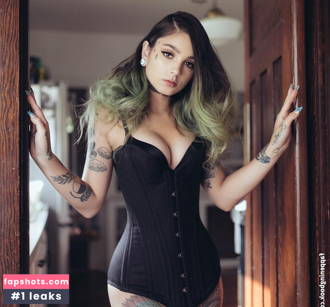 Taylor White gallery photo #423