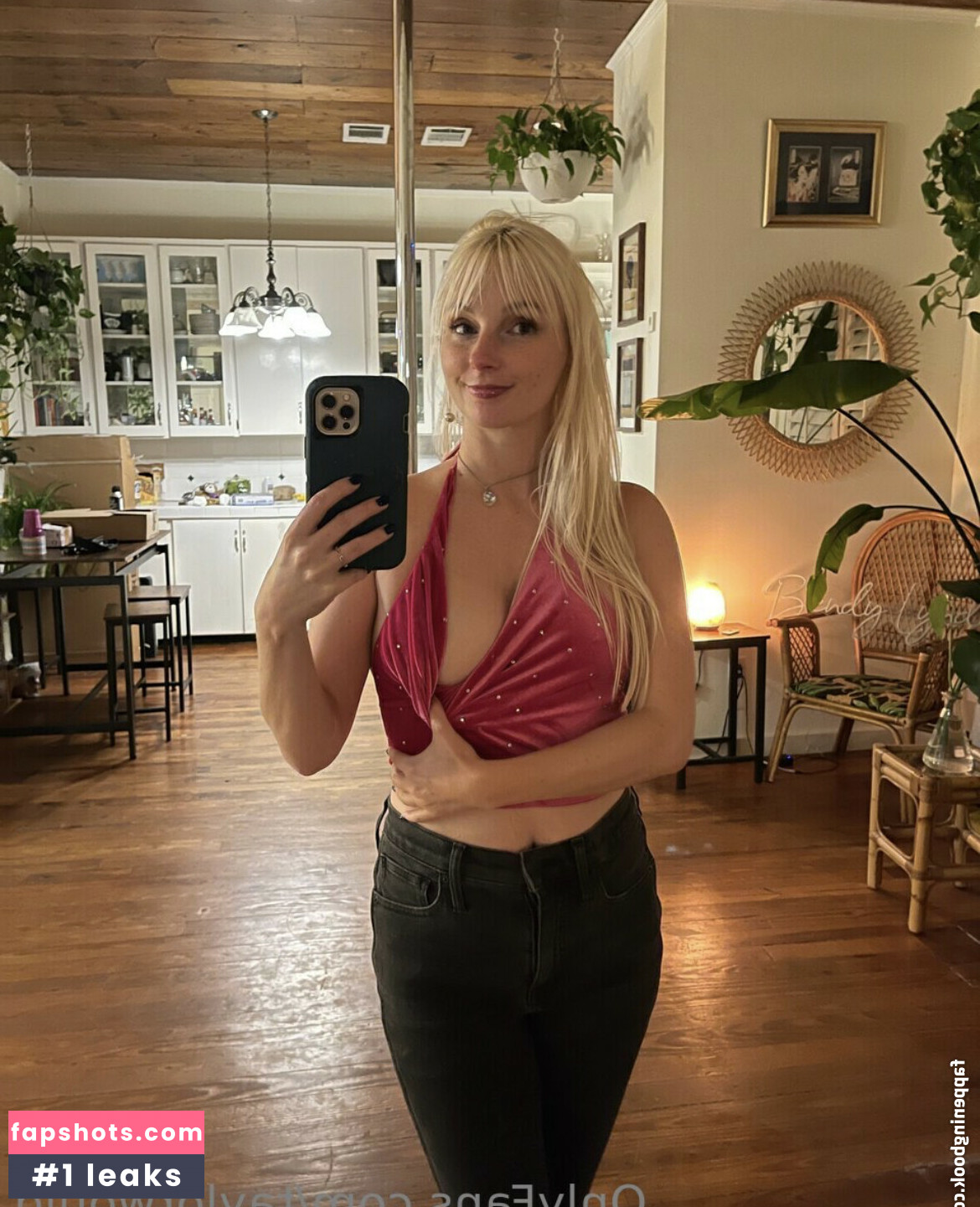 TaylorWould gallery photo #21