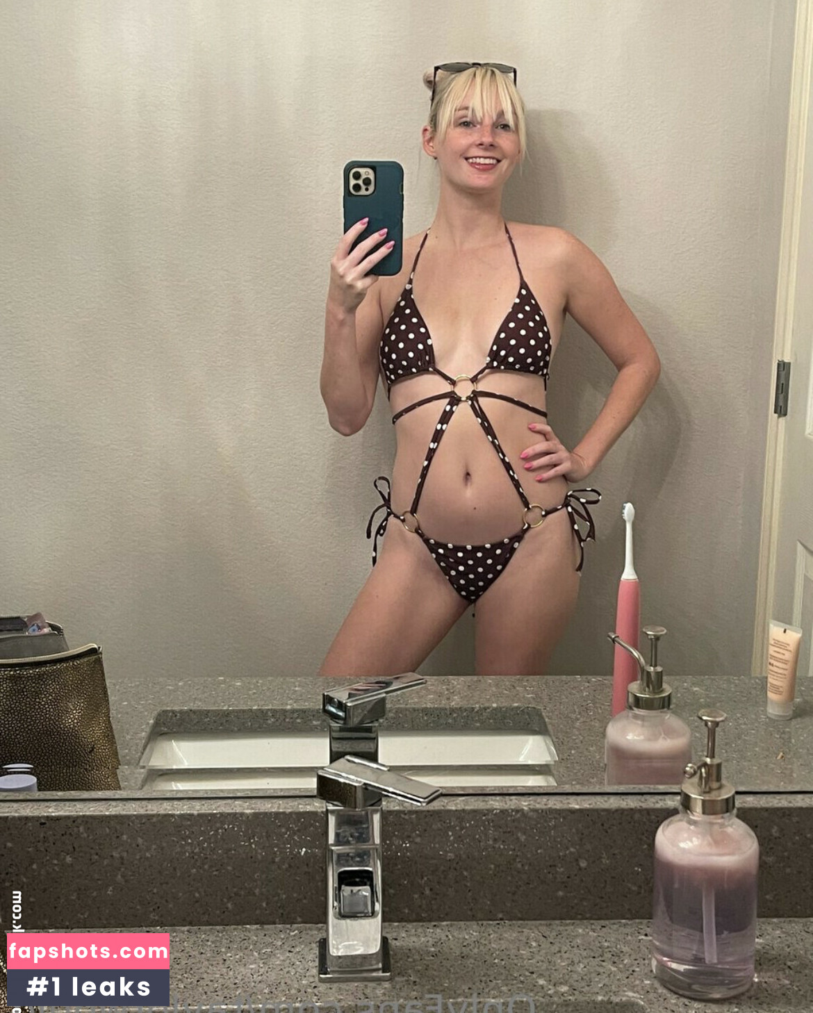 TaylorWould gallery photo #46