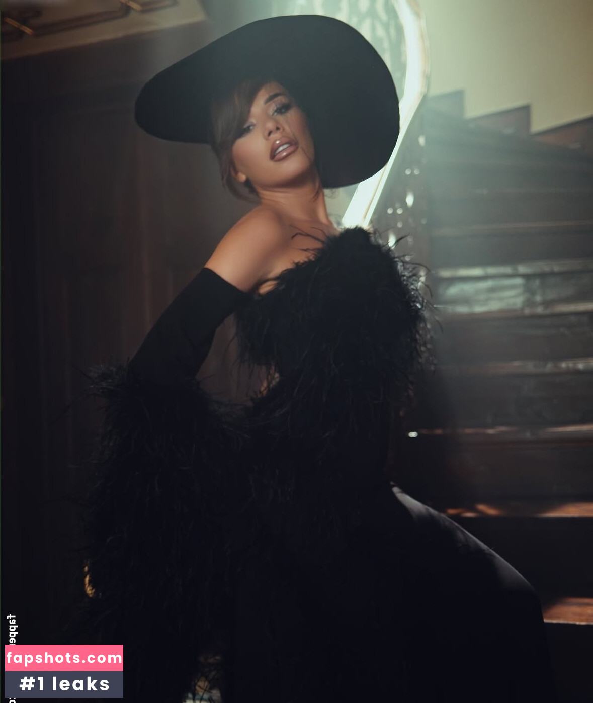 Tayna gallery photo #9