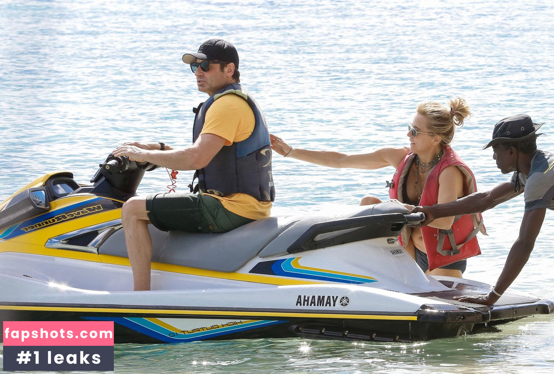 Téa Leoni gallery photo #111