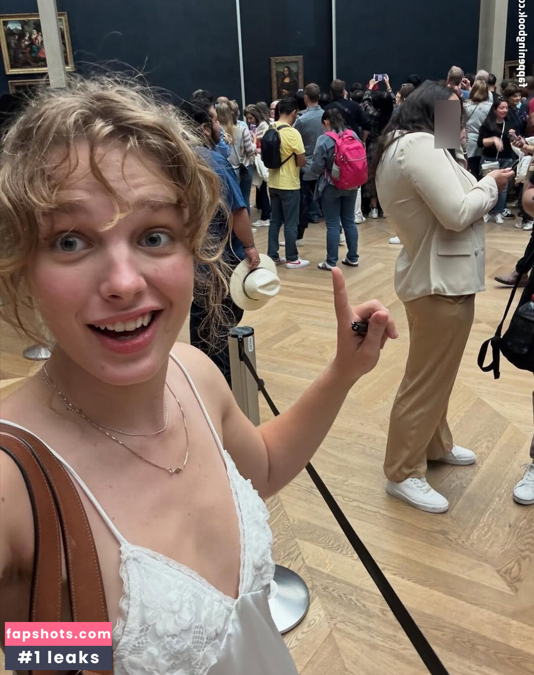 Teagan Croft gallery photo #2