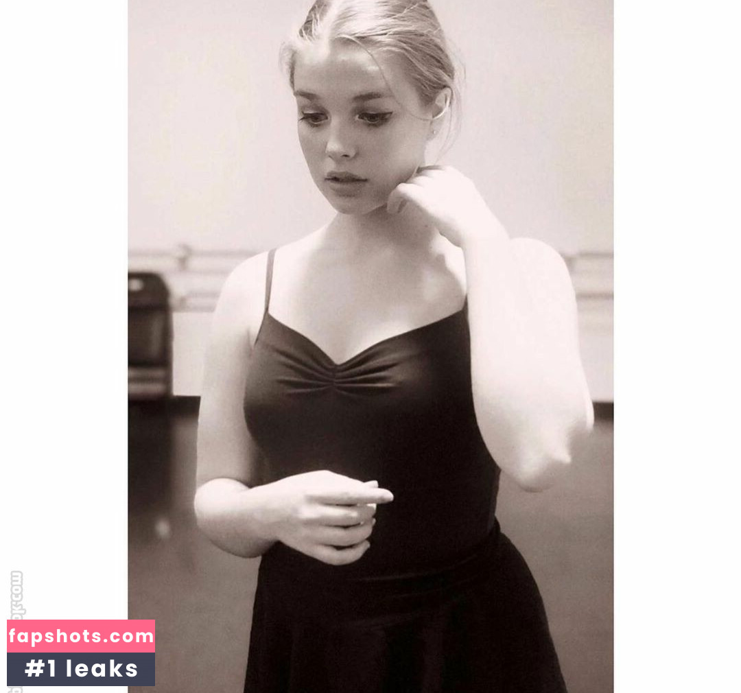 Teagan Croft gallery photo #103