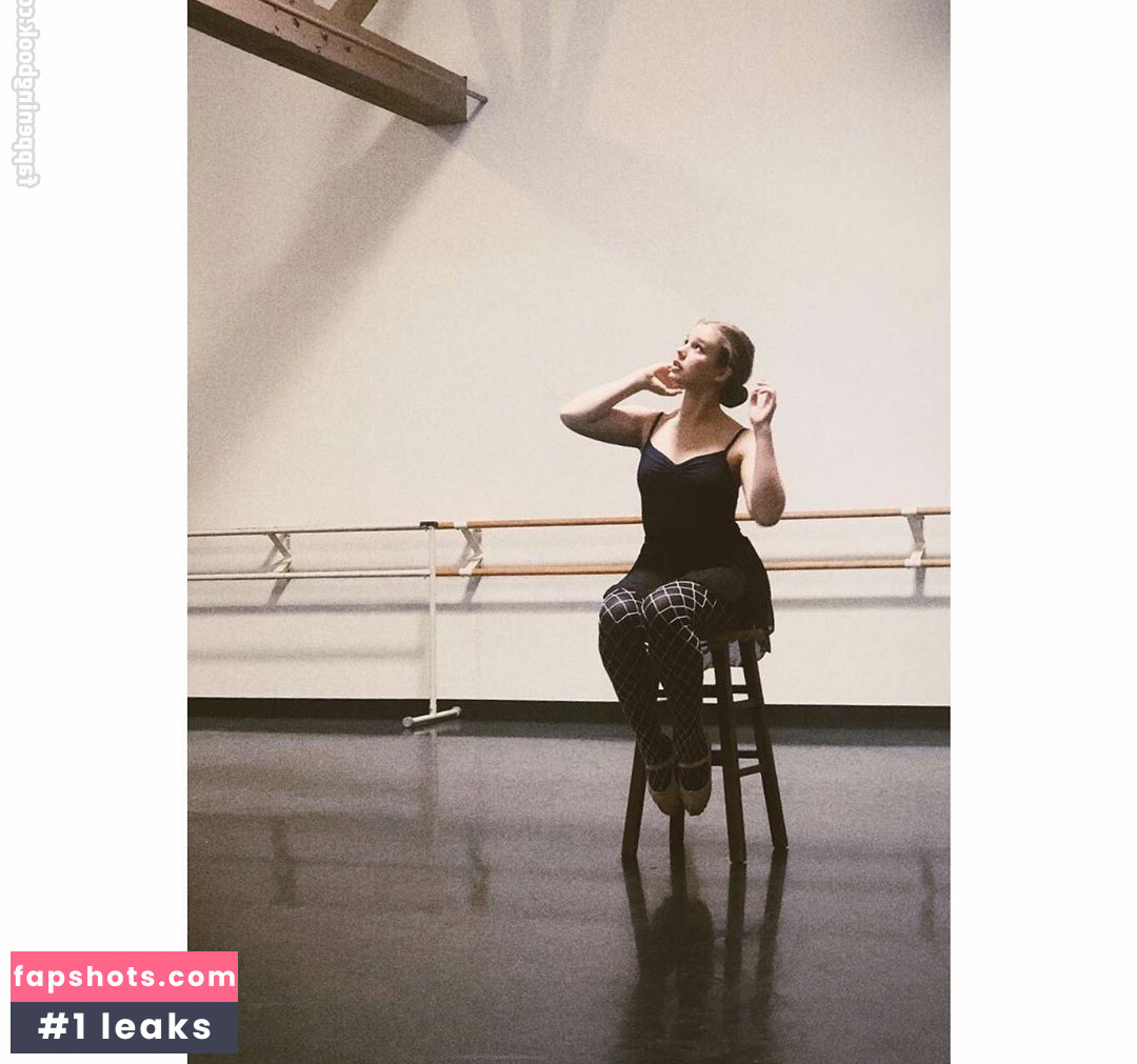 Teagan Croft gallery photo #105