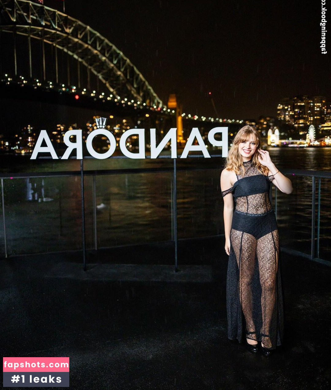 Teagan Croft gallery photo #17