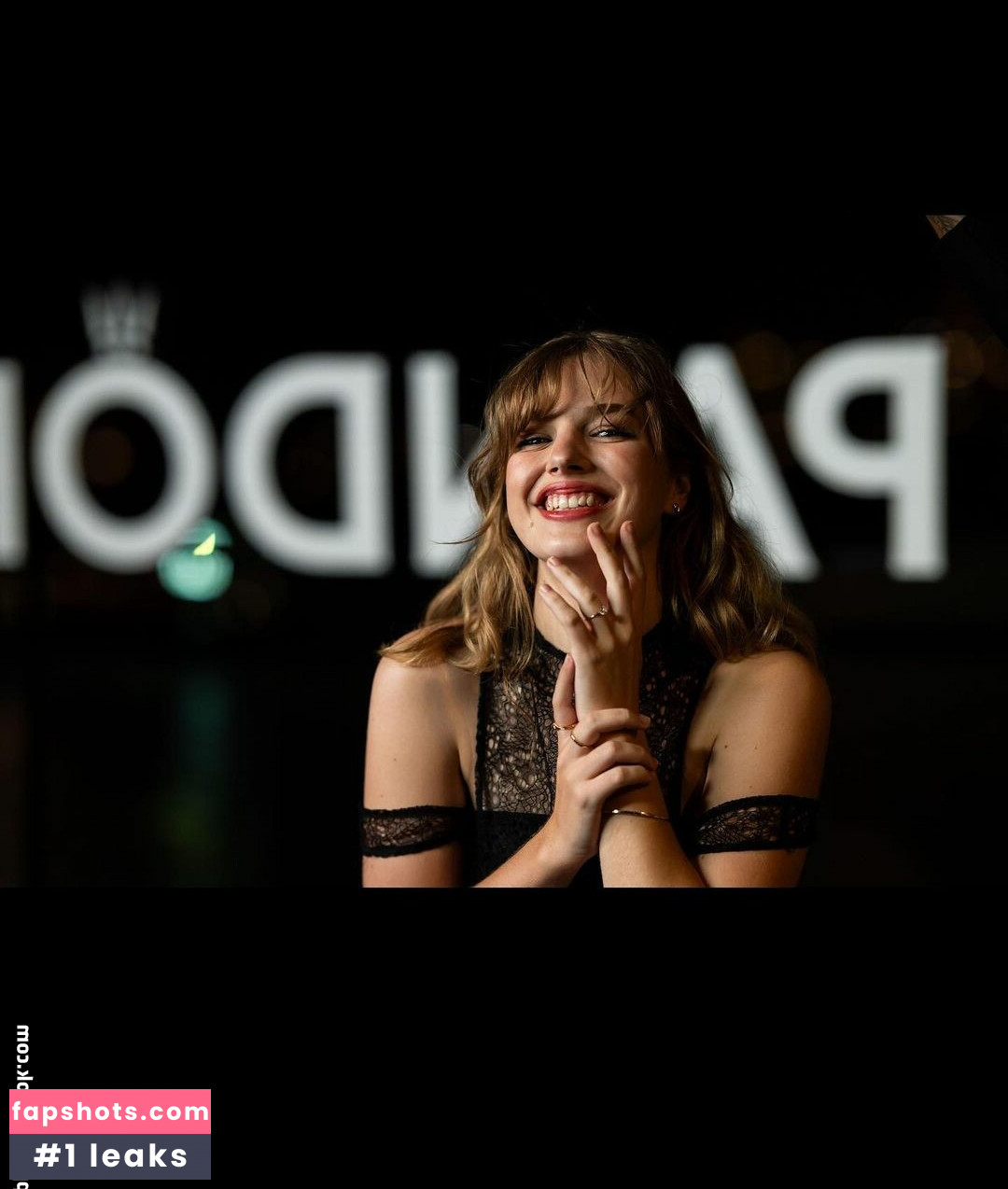 Teagan Croft gallery photo #19