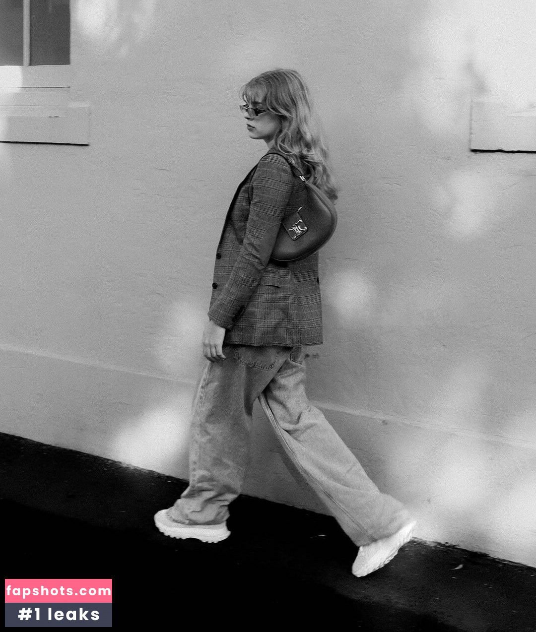 Teagan Croft gallery photo #24