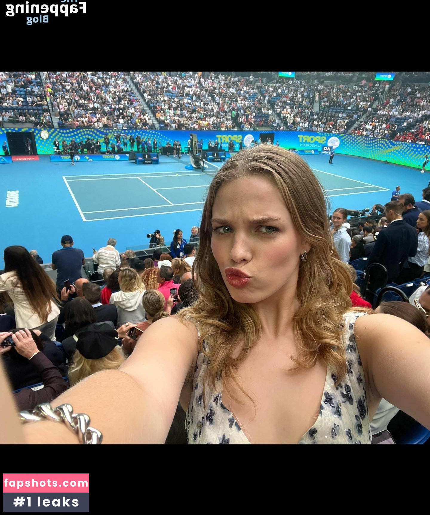 Teagan Croft gallery photo #46