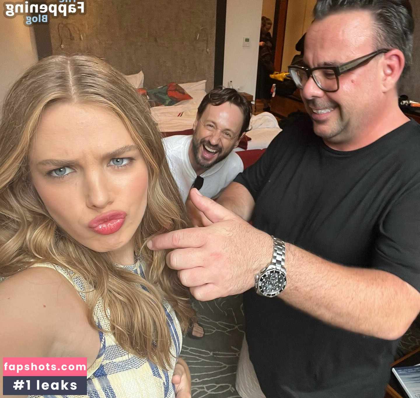 Teagan Croft gallery photo #52