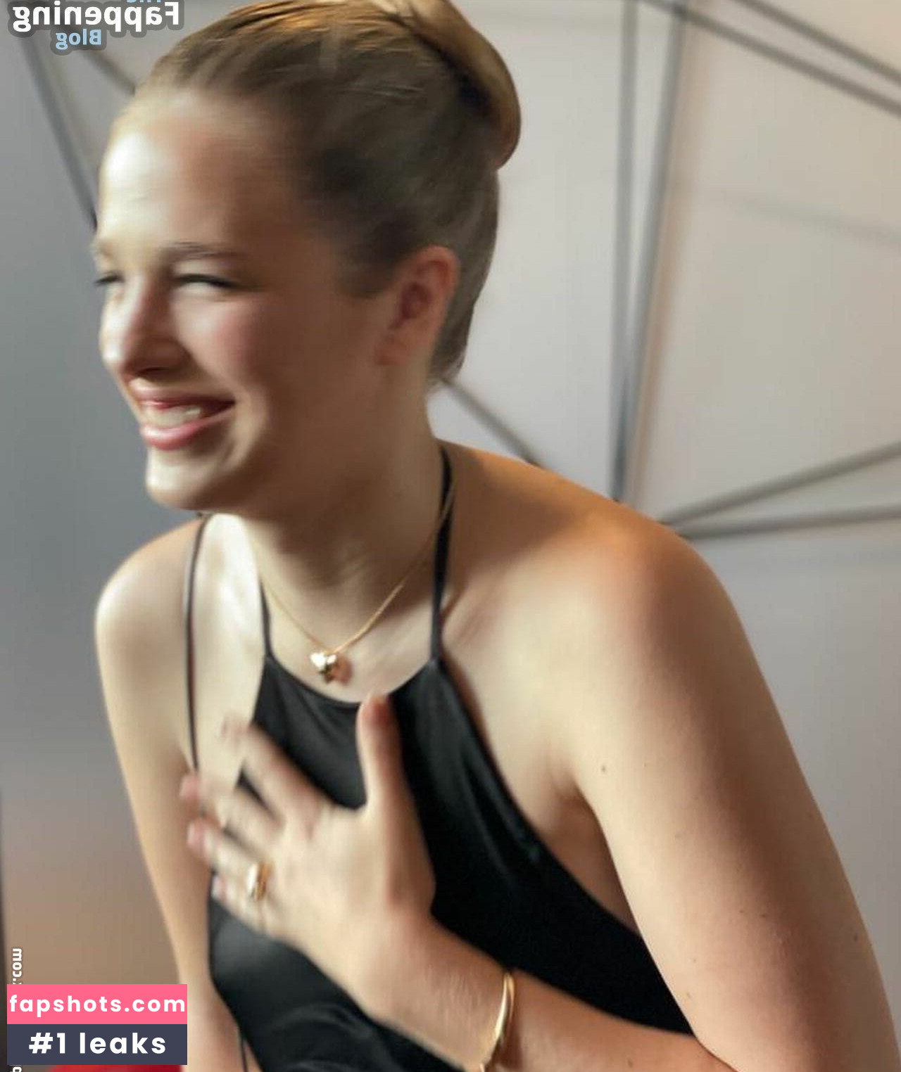 Teagan Croft gallery photo #58