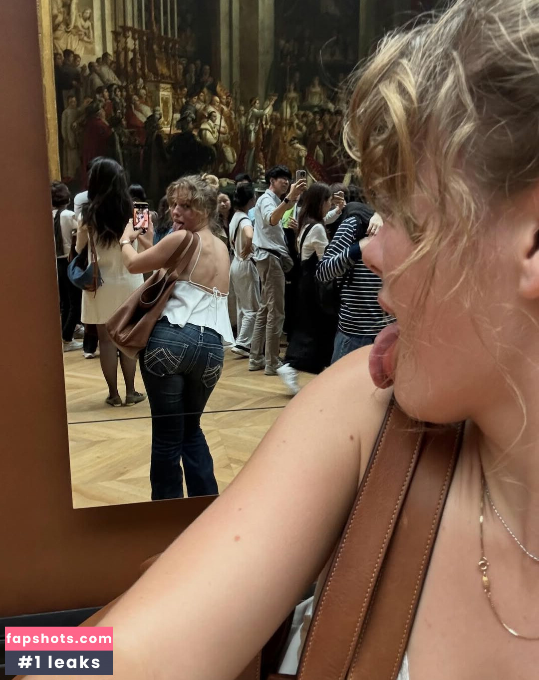 Teagan Croft gallery photo #7