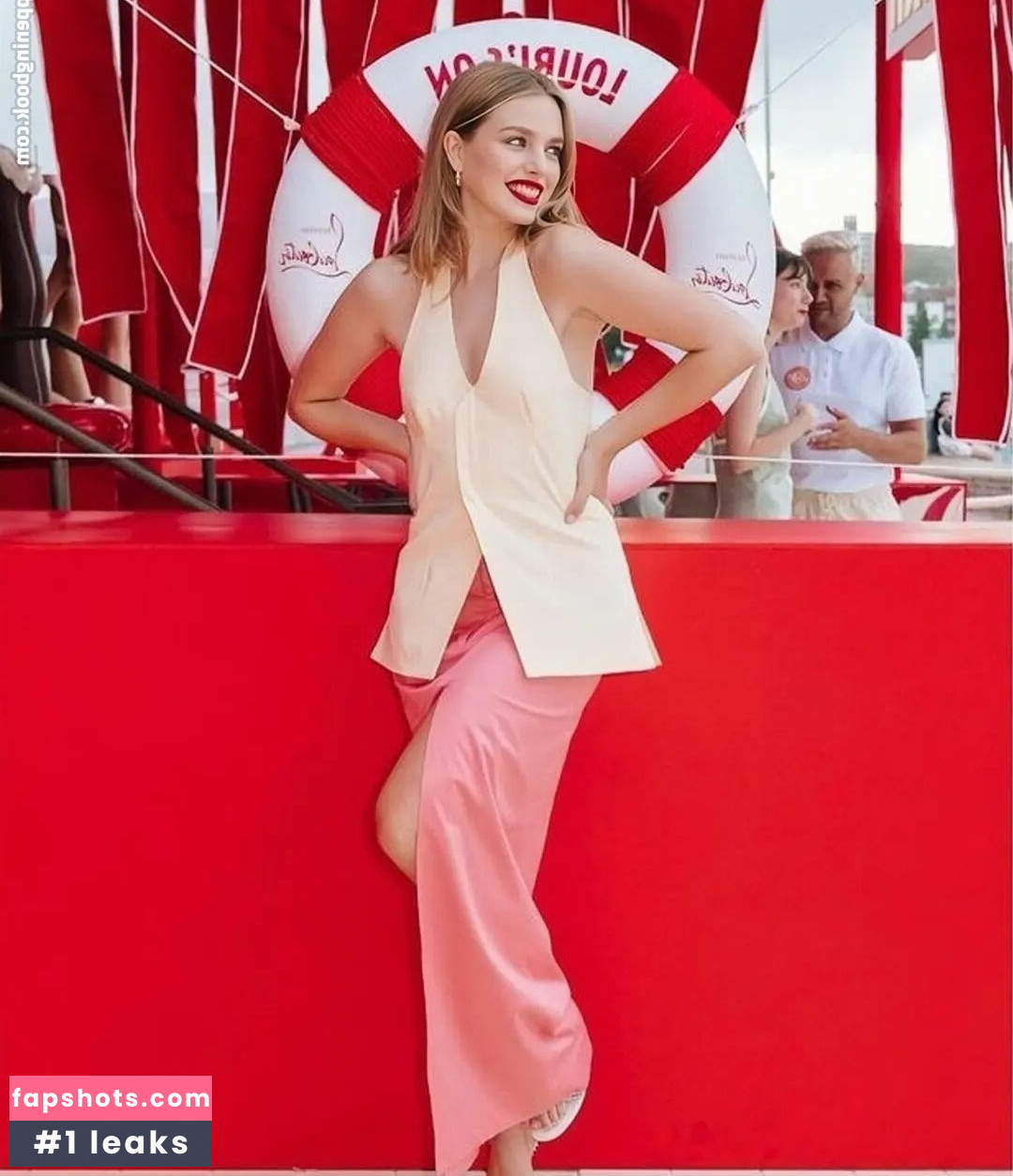 Teagan Croft gallery photo #64