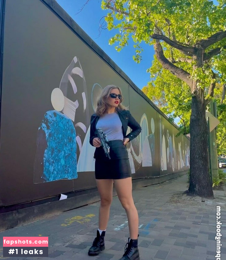 Teagan Croft gallery photo #70