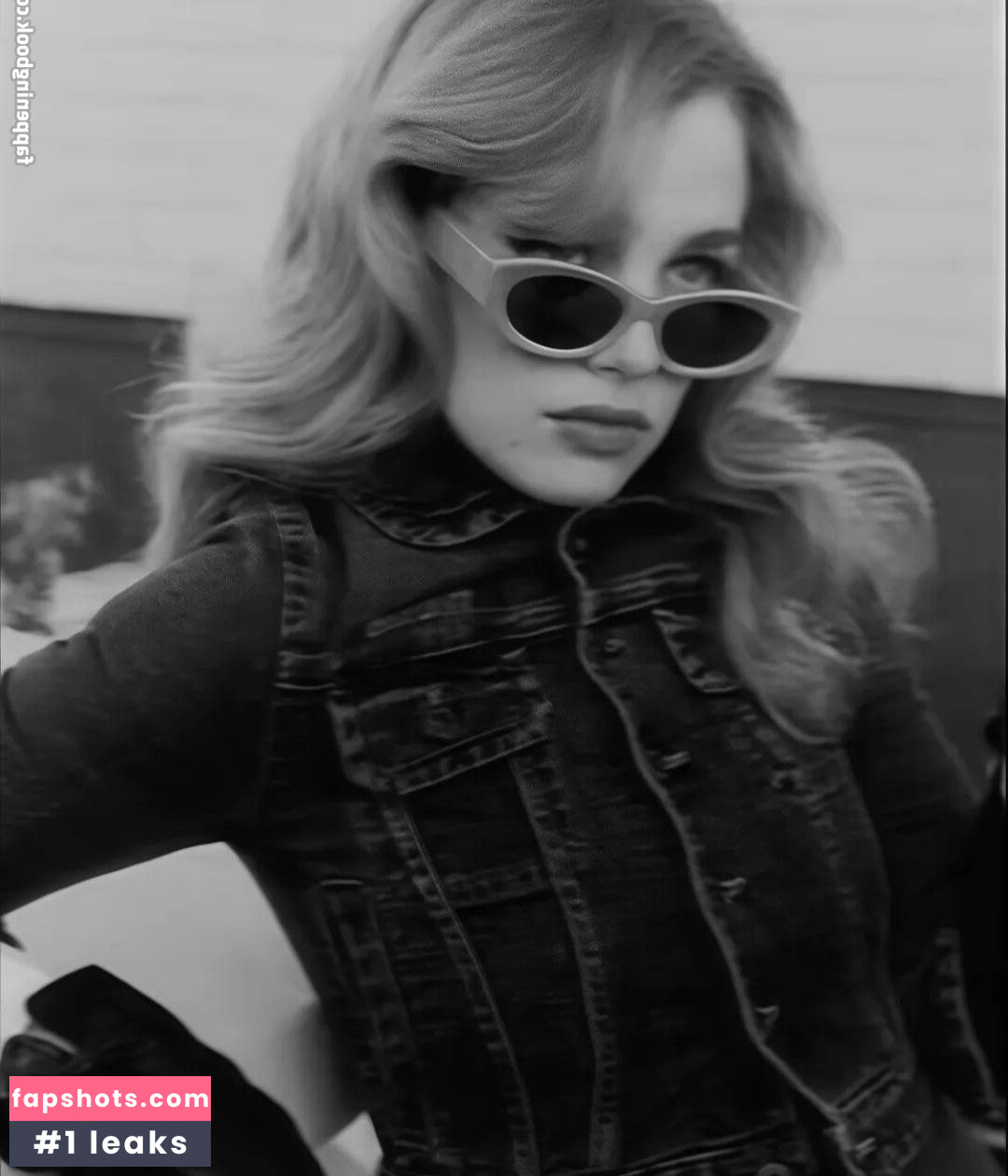 Teagan Croft gallery photo #8