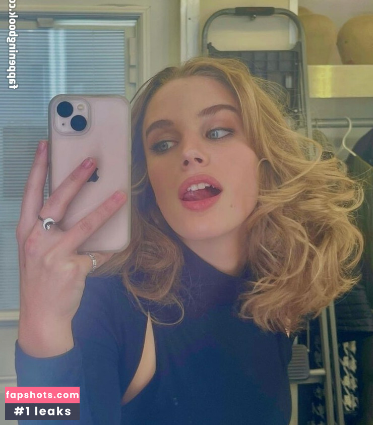 Teagan Croft gallery photo #92