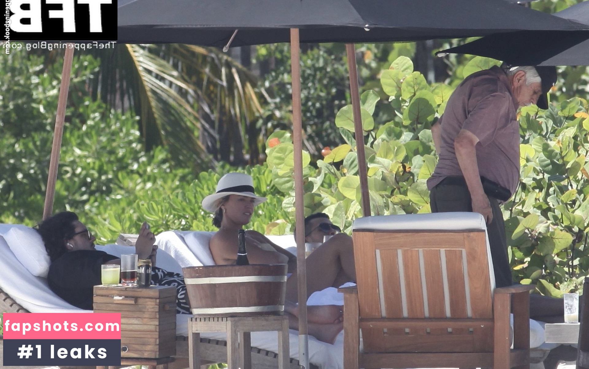 Teddi Mellencamp Arroyave gallery photo #17